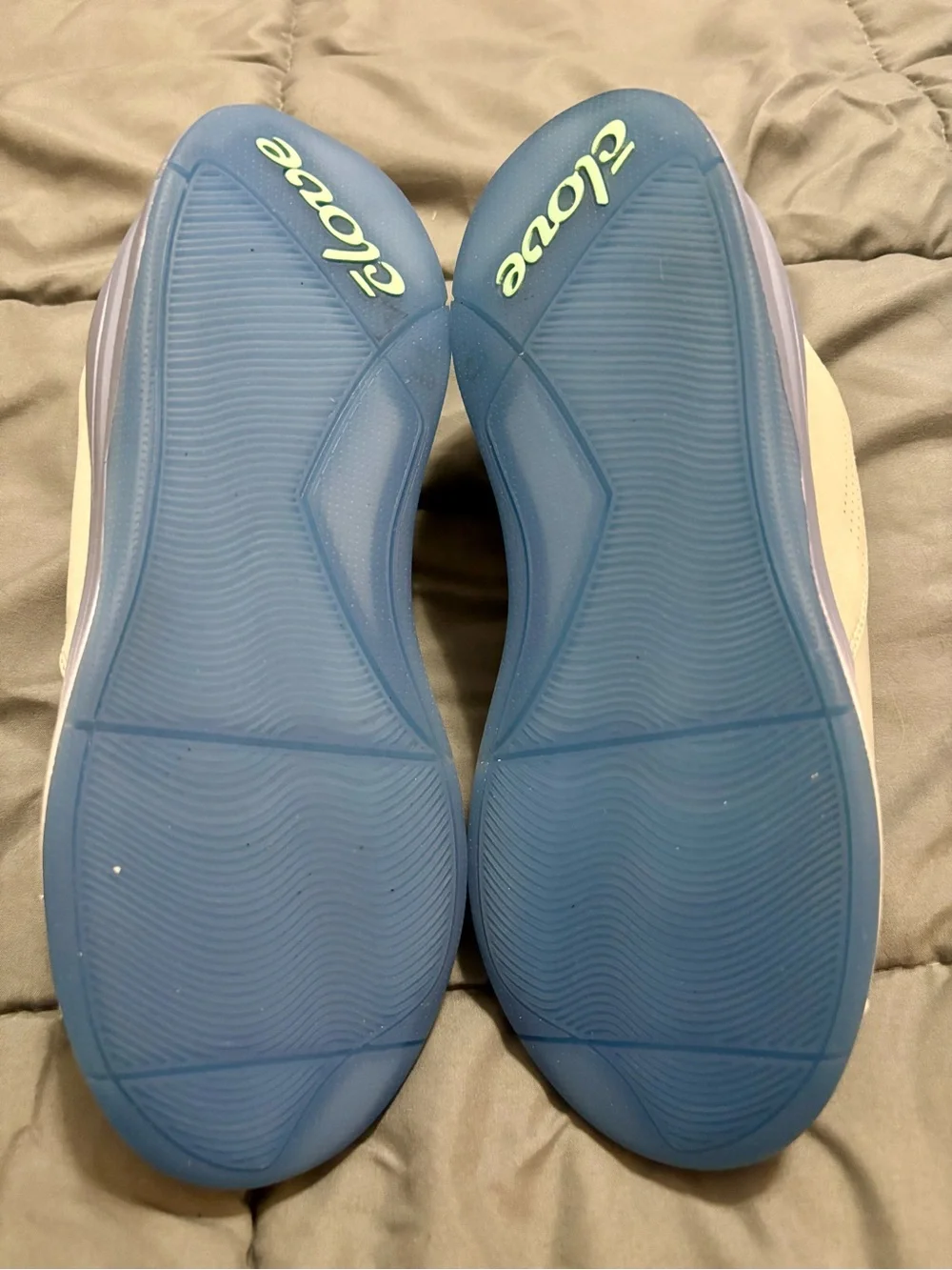 NEW‎ Clove Women’s Size 8 Grey Matter Nursing Running Shoes